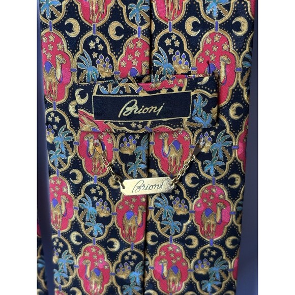 Vintage Brioni 100% Silk Tie Made in Italy – Camel Palm Trees Novelty Themed - Picture 2 of 7